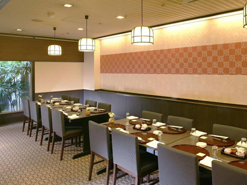 Hotel Castle Plaza Nagoya Exterior foto